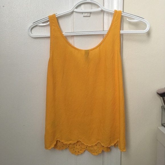 Yellow Sleeveless Crop Top - Picture 2 of 5
